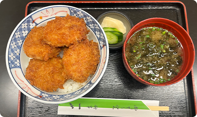 名物は新潟のソウルフード「タレカツ丼」